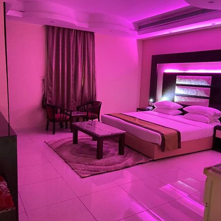Al- Reef Hotel ジェッダ エクステリア 写真