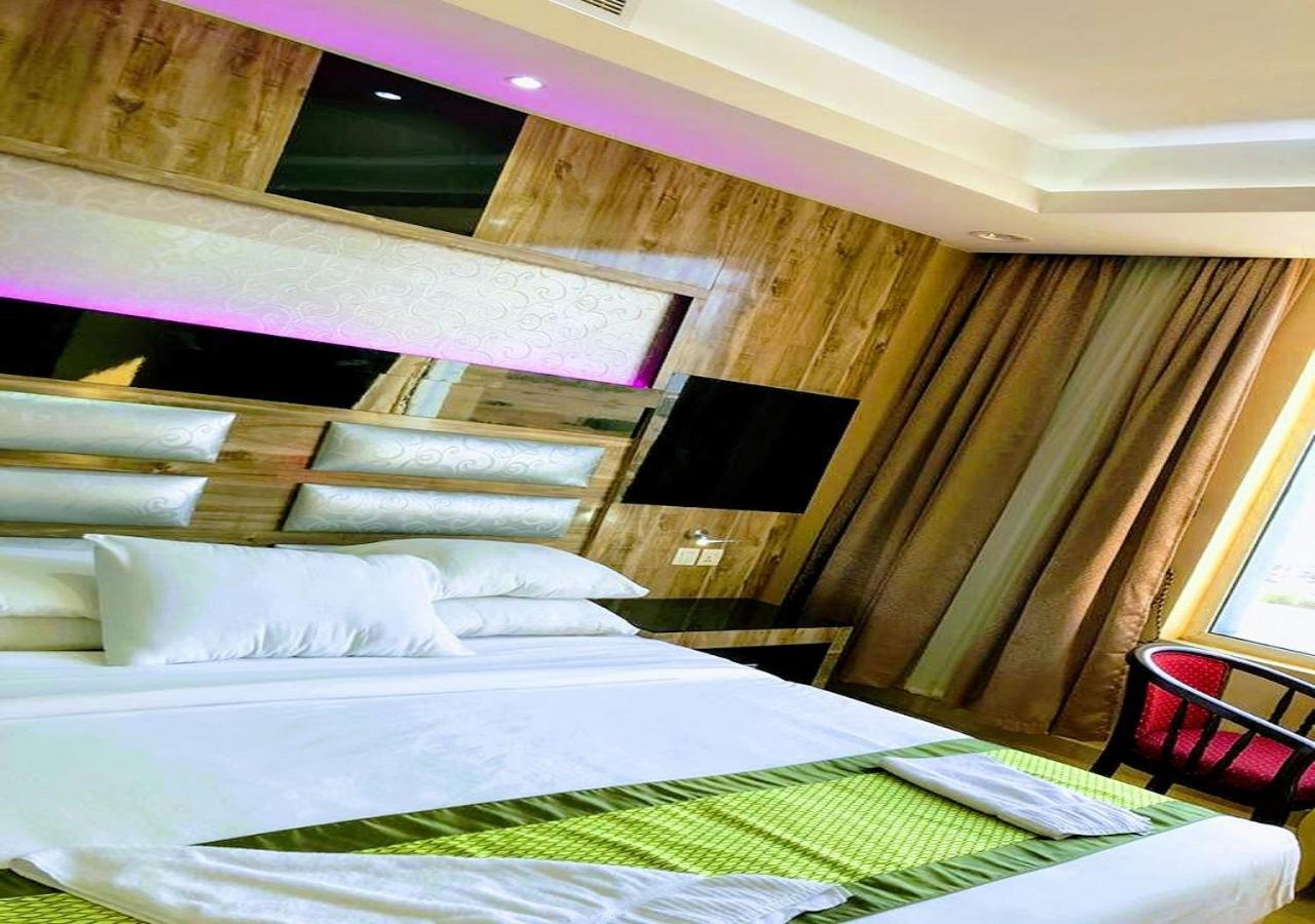 Al- Reef Hotel ジェッダ エクステリア 写真