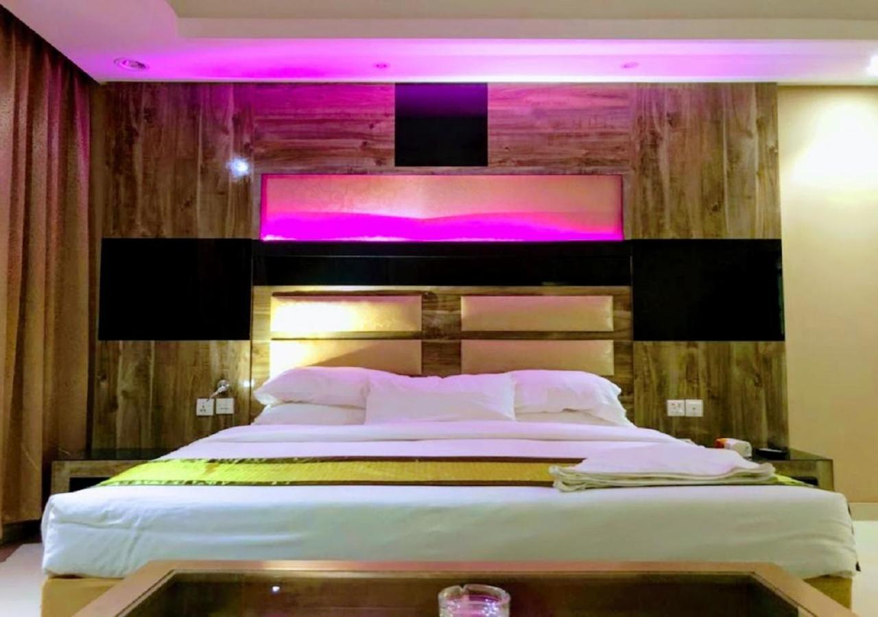 Al- Reef Hotel ジェッダ エクステリア 写真