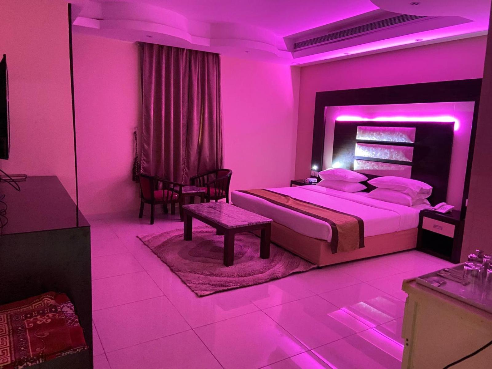 Al- Reef Hotel ジェッダ エクステリア 写真