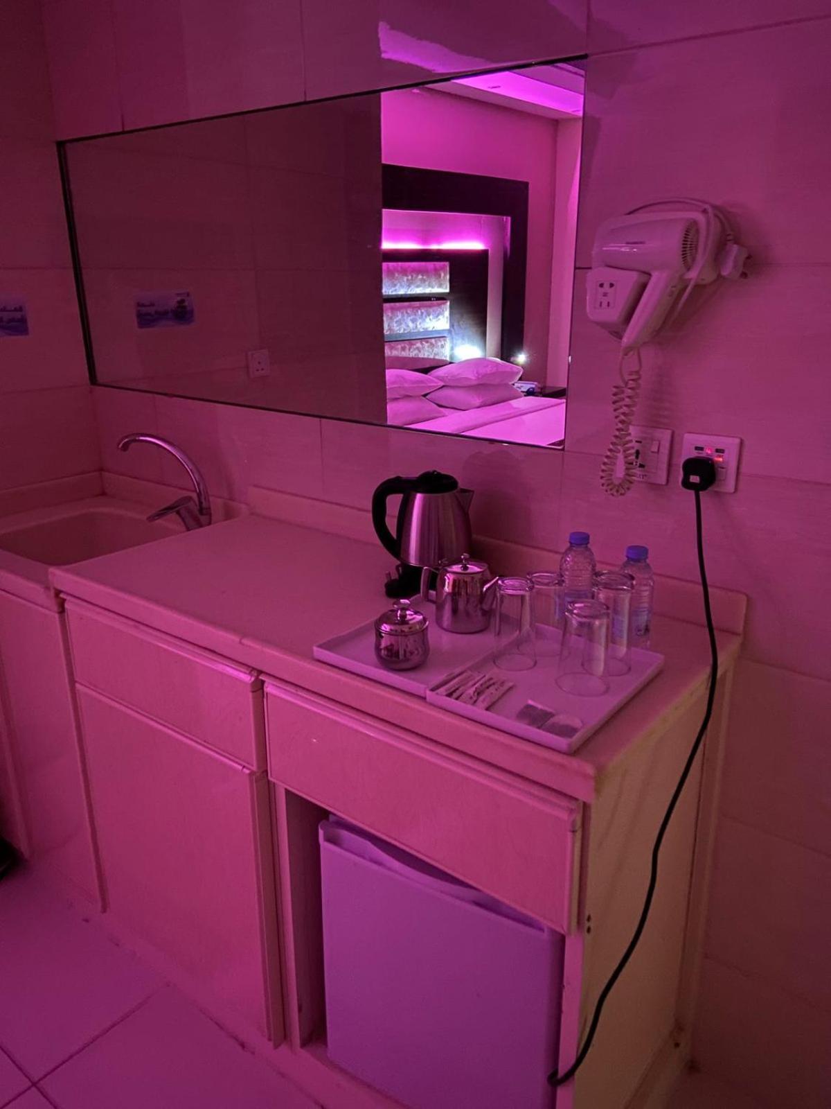 Al- Reef Hotel ジェッダ エクステリア 写真