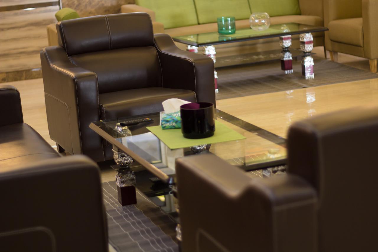 Al- Reef Hotel ジェッダ エクステリア 写真
